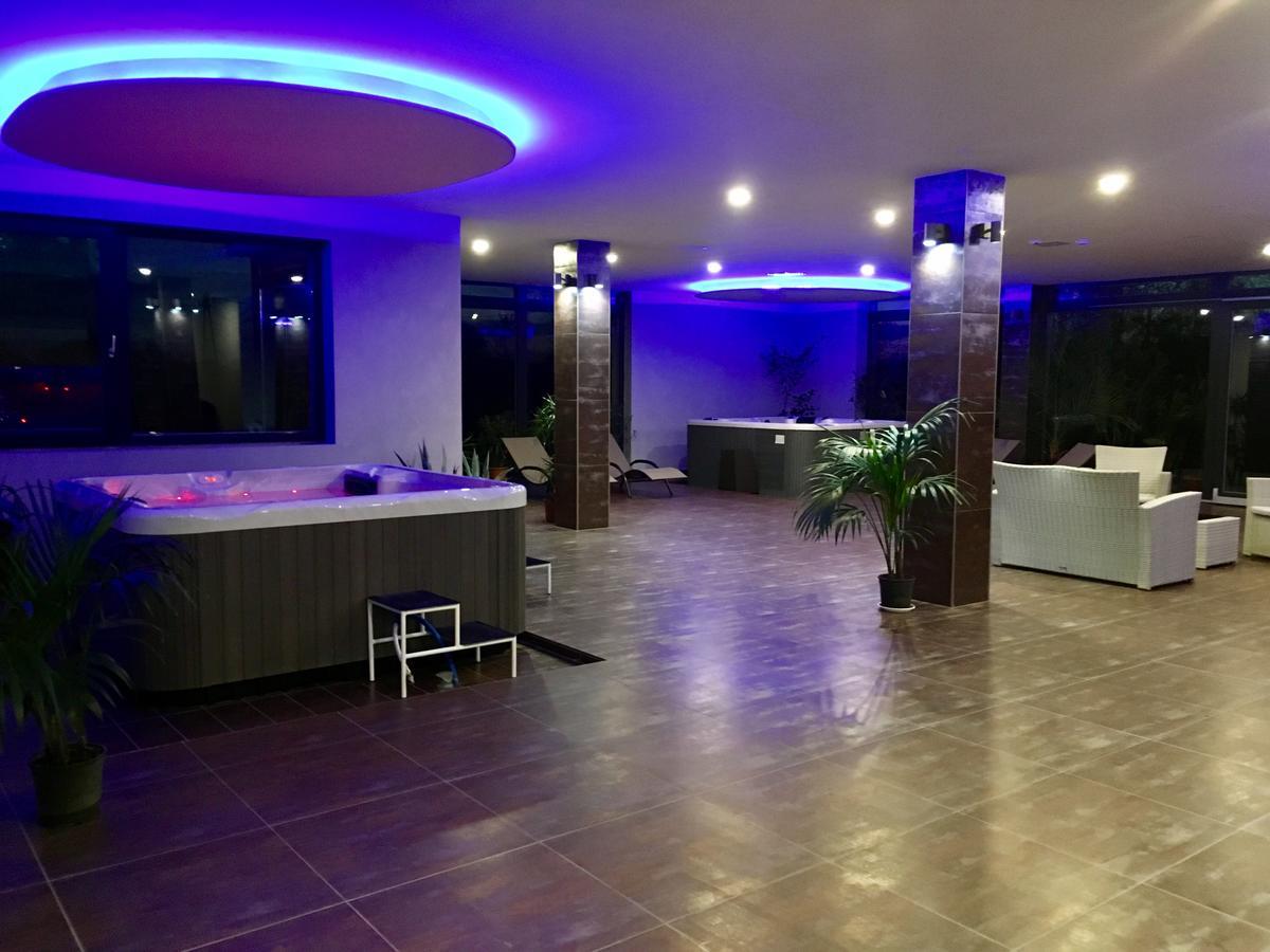 Garden Hotel Medical & Spa デブレツェン エクステリア 写真