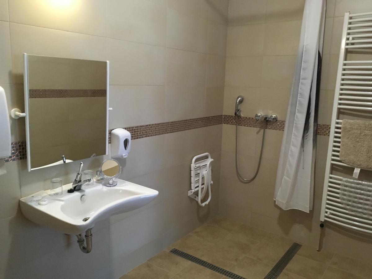 Garden Hotel Medical & Spa デブレツェン エクステリア 写真